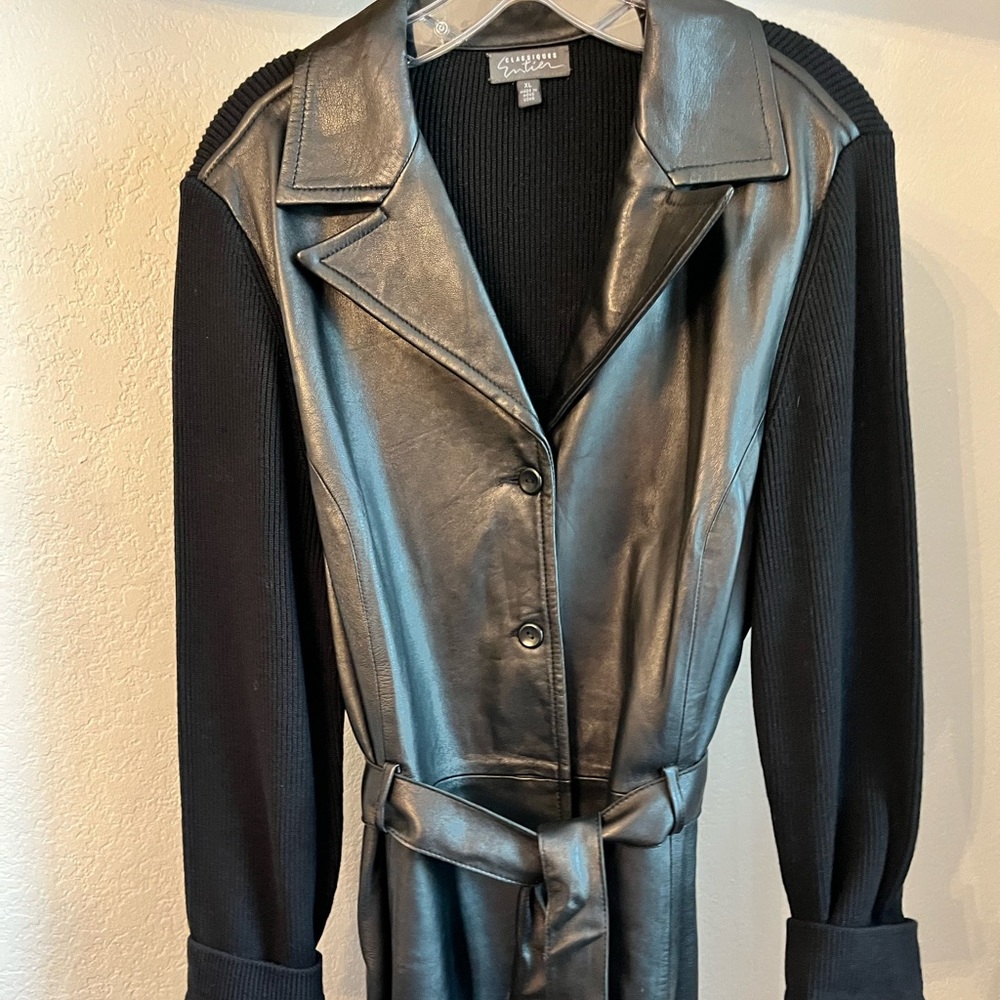 Classiques Entier 3/4 jacket.